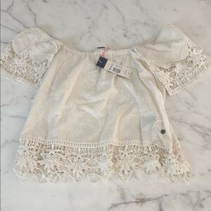 NWT Roxy size small Elegant Lace Off-Shoulder Top